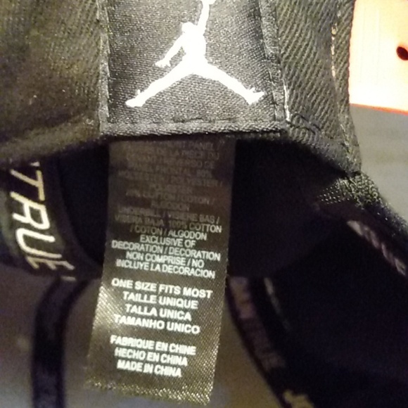 Jordan snapback red billed hat - Picture 4 of 5